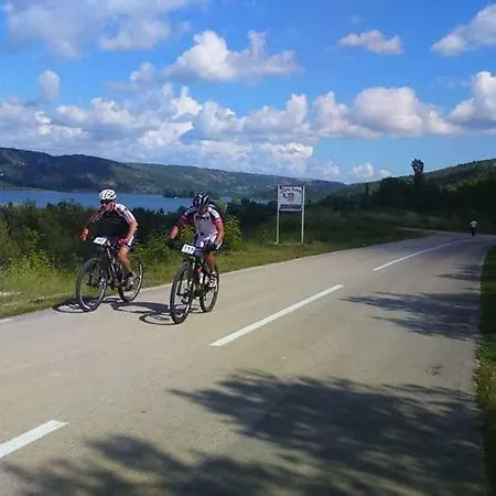 Parque de Campismo Krka Fairytale Village Rupe