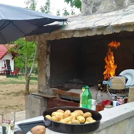 Parque de Campismo Krka Fairytale Village