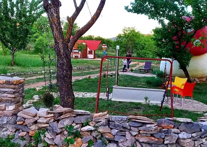 Kemping Krka Fairytale Village *