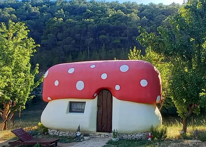 Krka Fairytale Village 캠프장