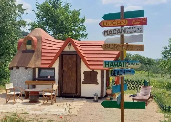 캠프장 Krka Fairytale Village *