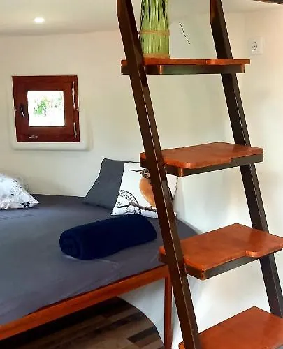 אתר קמפינג Krka Fairytale Village *